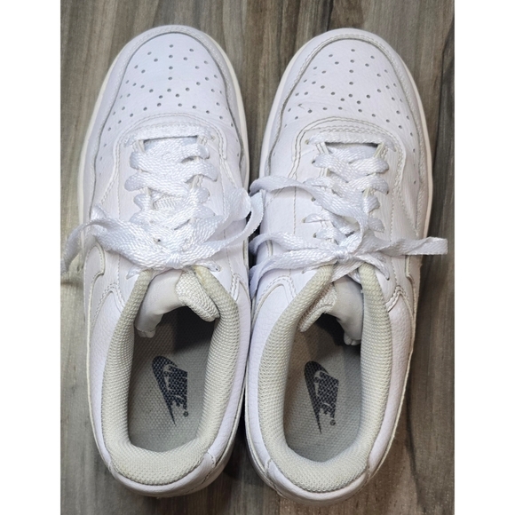 Nike Court Vision Low Sneakers – Size 8 – White - Picture 10 of 14